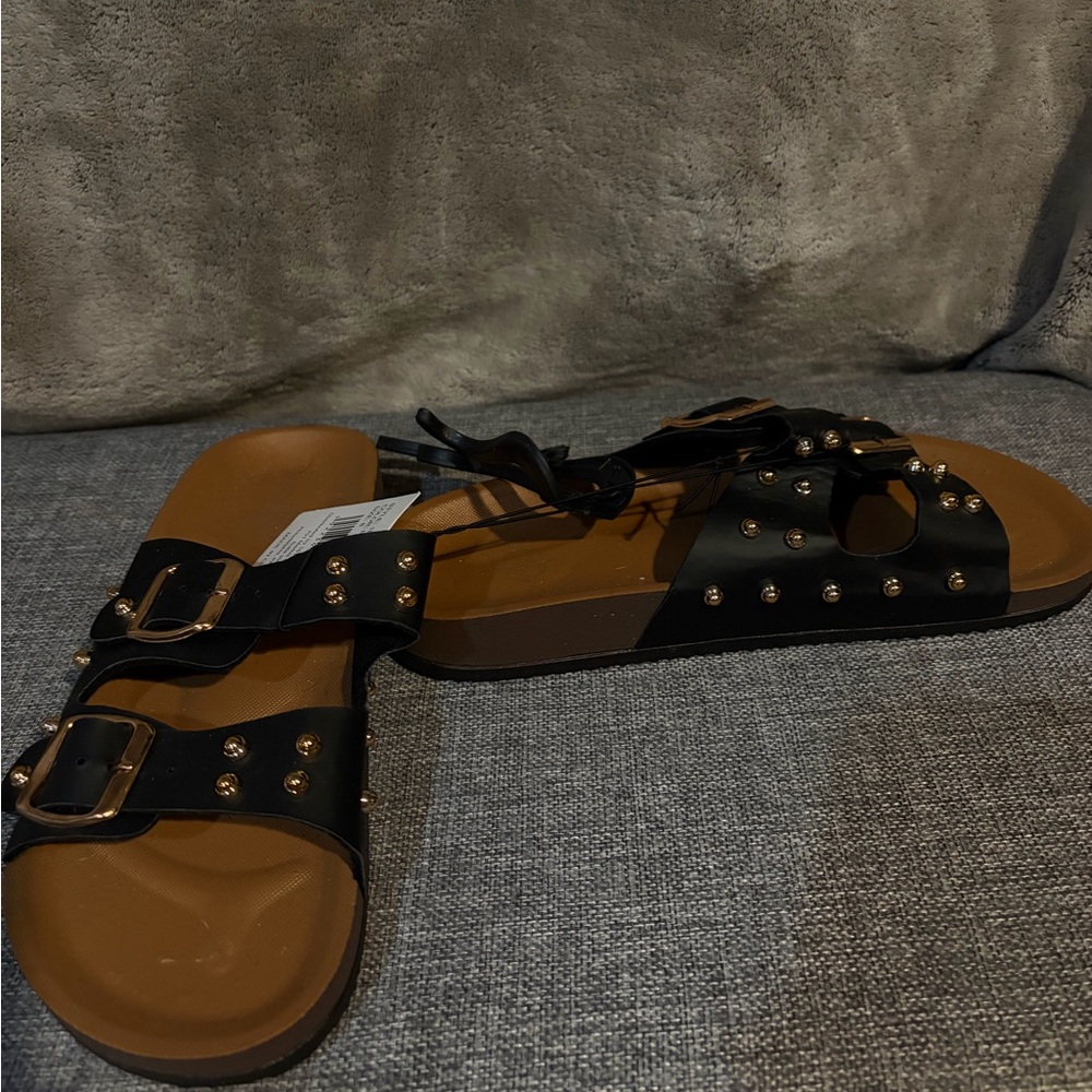 NWT sandals